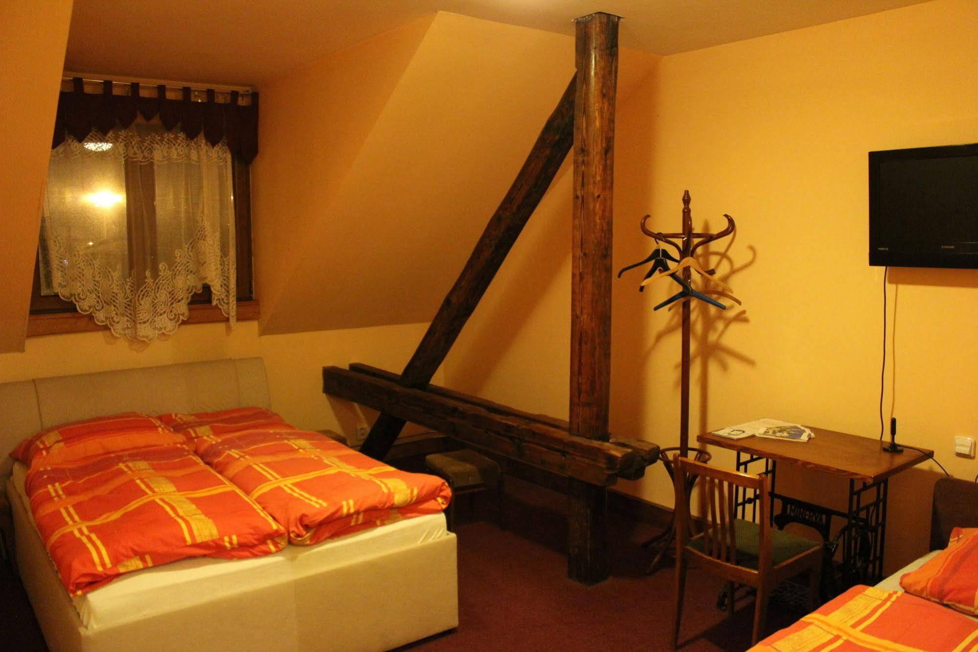Hotel Max Simek Ostrava Extérieur photo